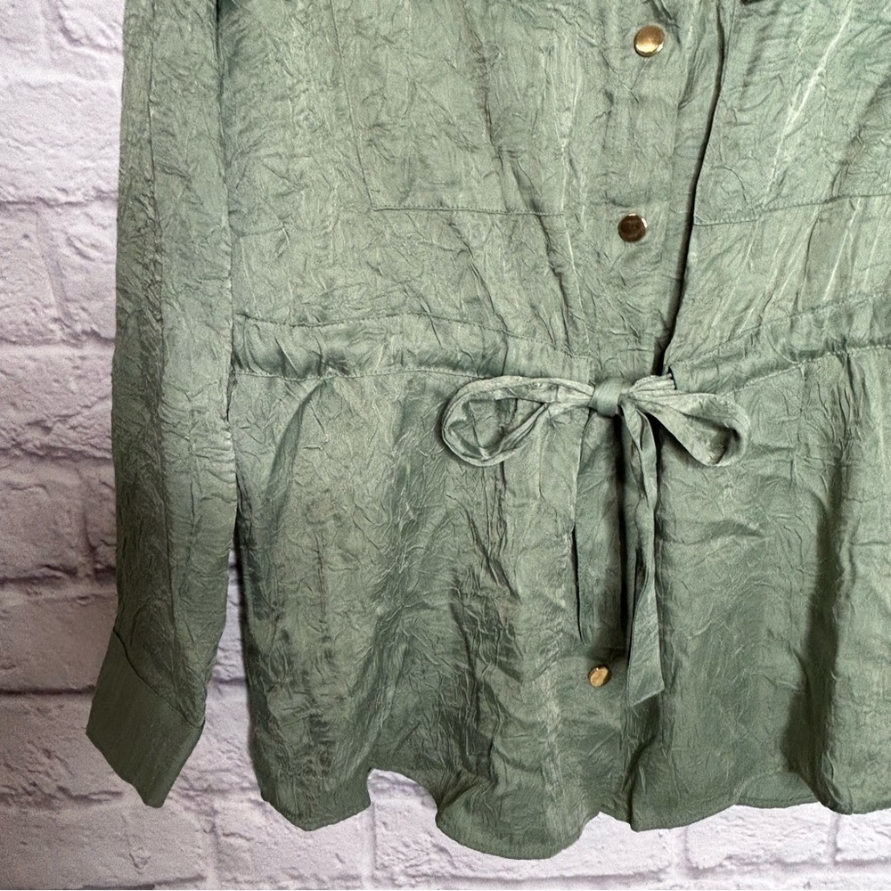 NWT Zara Green Satin Crinkle Cinch Waist Button Down Blouse - Picture 7 of 16